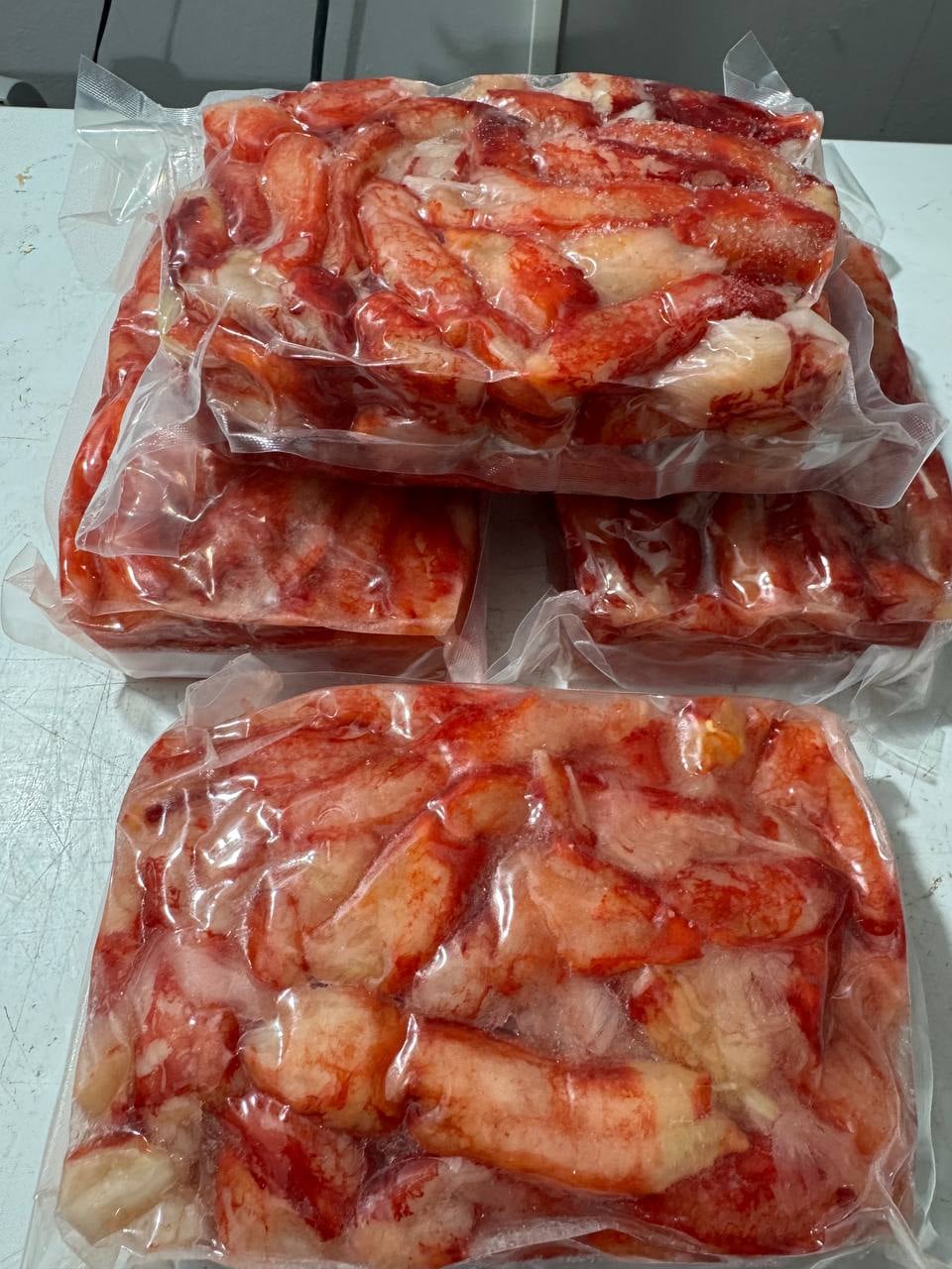 Мясо камчатского краба в вакуумной упаковке